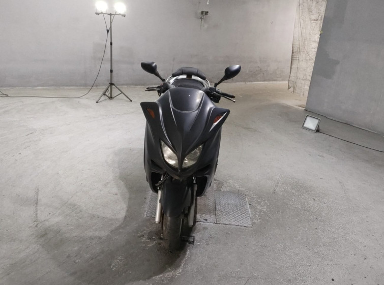 Мотоцикл Yamaha MAJESTY 250C