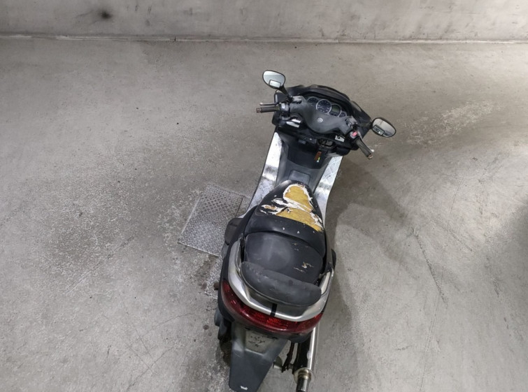 Мотоцикл Yamaha MAJESTY 250C