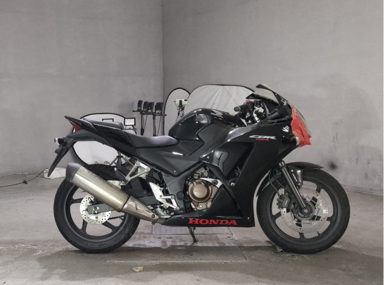 Мотоцикл Honda CBR250R
