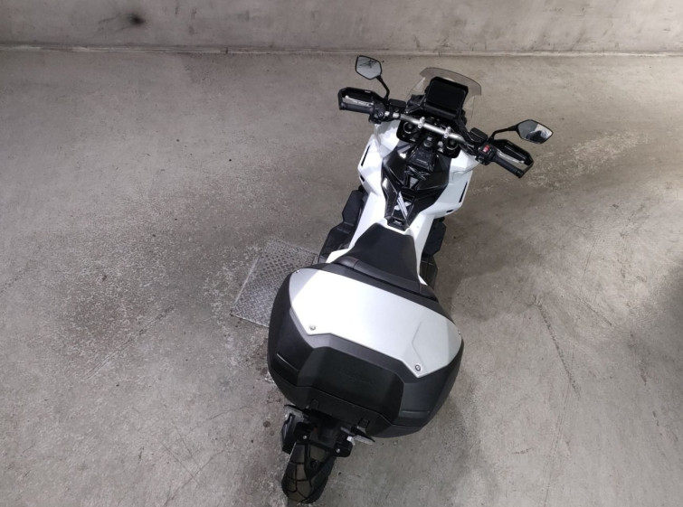 Мотоцикл Honda X-ADV750 с пробегом 694 km