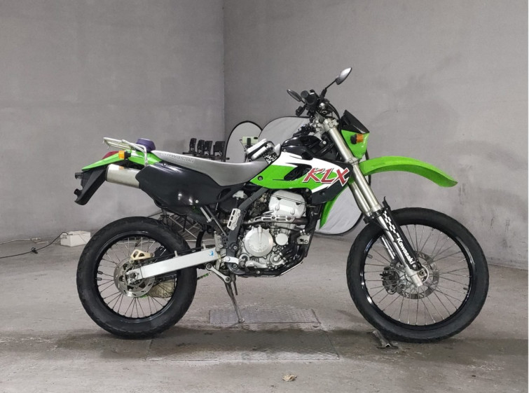 Мотоцикл Kawasaki KLX250 с пробегом 9413 km