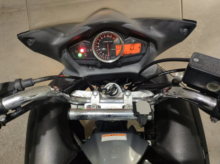 Мотоцикл Suzuki GSR250S с пробегом 8111 km