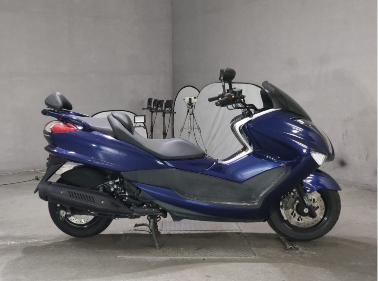 Мотоцикл Yamaha MAJESTY 250 с пробегом 14196 km
