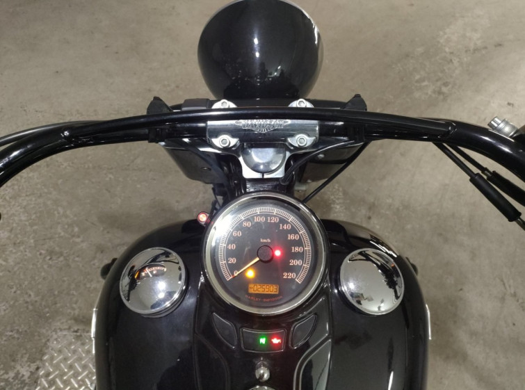 Мотоцикл HD SLIM FLS1580 с пробегом 25903 km