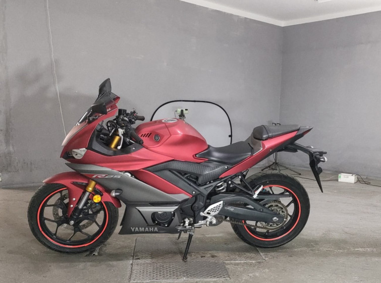 Мотоцикл Yamaha YZF-R25 с пробегом 14815 km