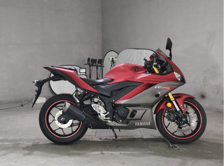 Мотоцикл Yamaha YZF-R25 с пробегом 14815 km
