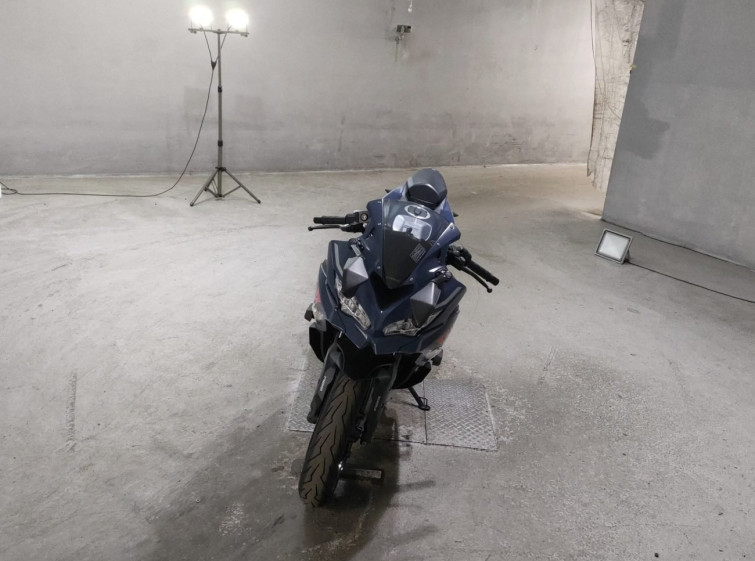 Мотоцикл Kawasaki NINJA ZX-25R KRT с пробегом 8428 km