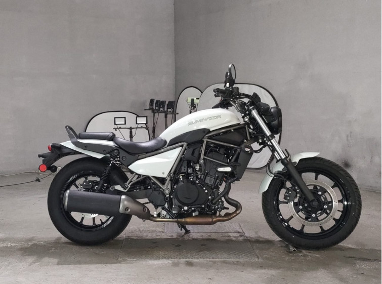 Мотоцикл Kawasaki ELIMINATOR 400 с пробегом 713 km