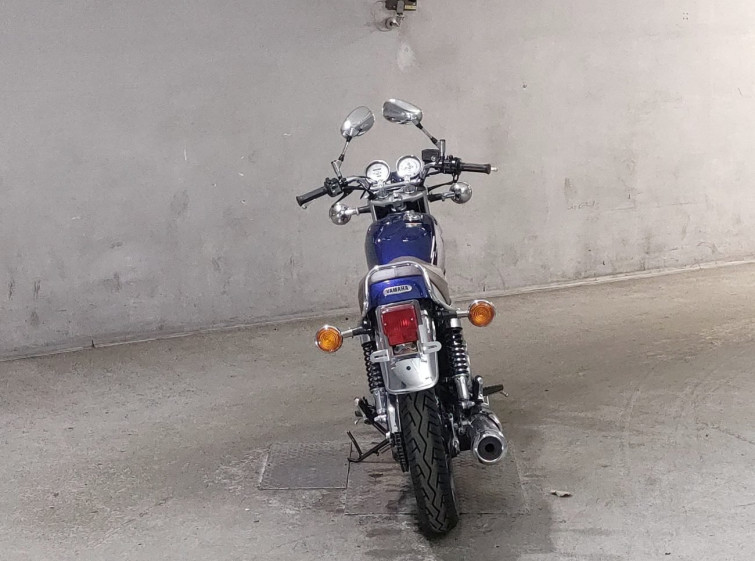 Мотоцикл Yamaha SR400 с пробегом 3549 km