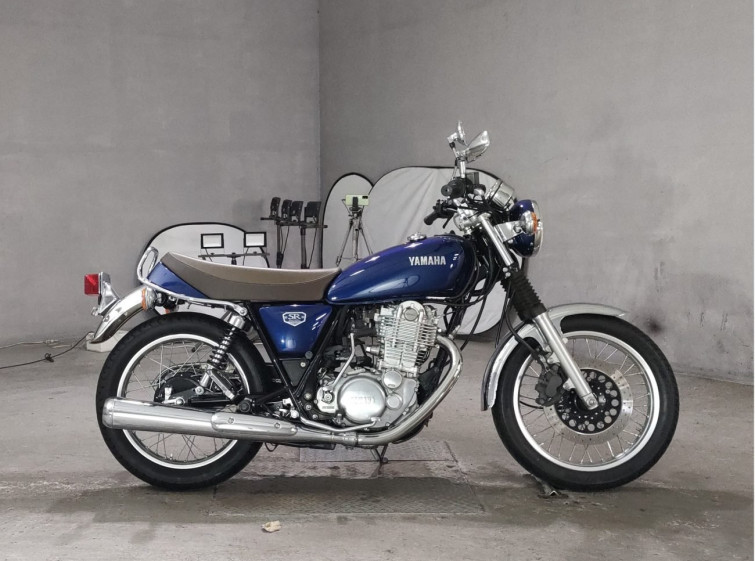 Мотоцикл Yamaha SR400 с пробегом 3549 km