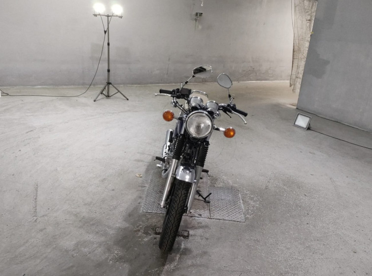 Мотоцикл Yamaha SR400 с пробегом 3549 km