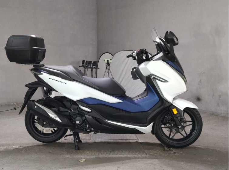 Мотоцикл Honda FORZA с пробегом 3318 km