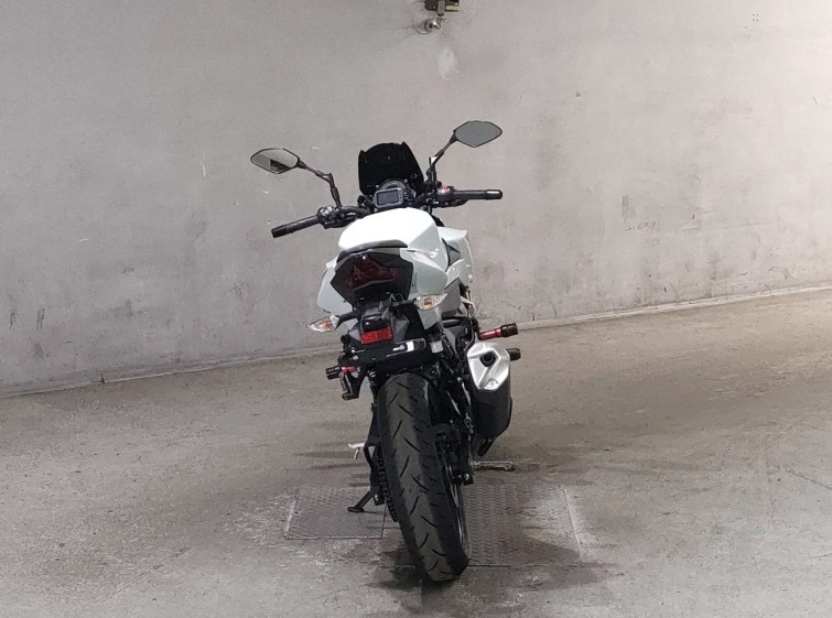 Мотоцикл Kawasaki Z400 с пробегом 3867 km