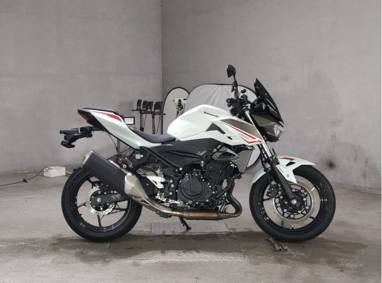 Мотоцикл Kawasaki Z400 с пробегом 3867 km