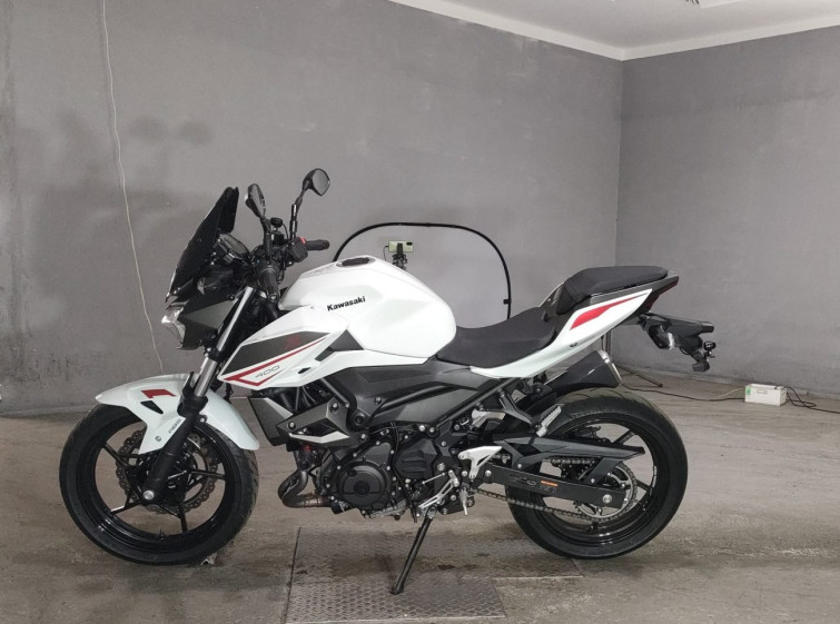 Мотоцикл Kawasaki Z400 с пробегом 3867 km