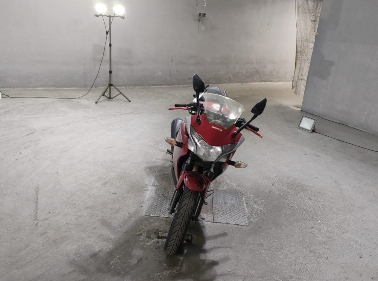 Мотоцикл Honda CBR250R