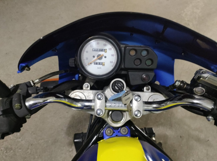 Мотоцикл Honda VTR250 с пробегом 27618 km