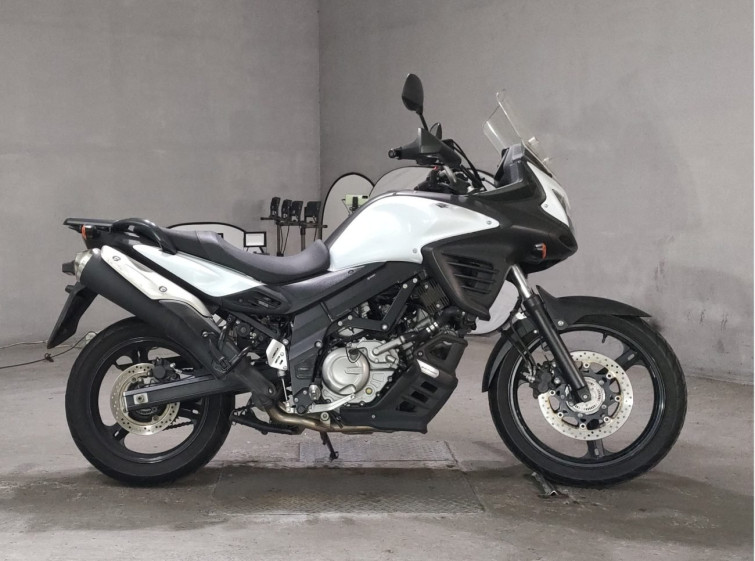 Мотоцикл Suzuki V-STROM DL650 з пробігом 33091 km