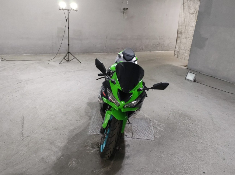 Мотоцикл Kawasaki ZX-6R с пробегом 23817 km