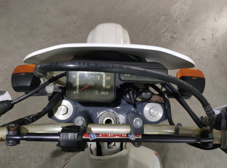 Мотоцикл Honda XLR250R с пробегом 1356 km