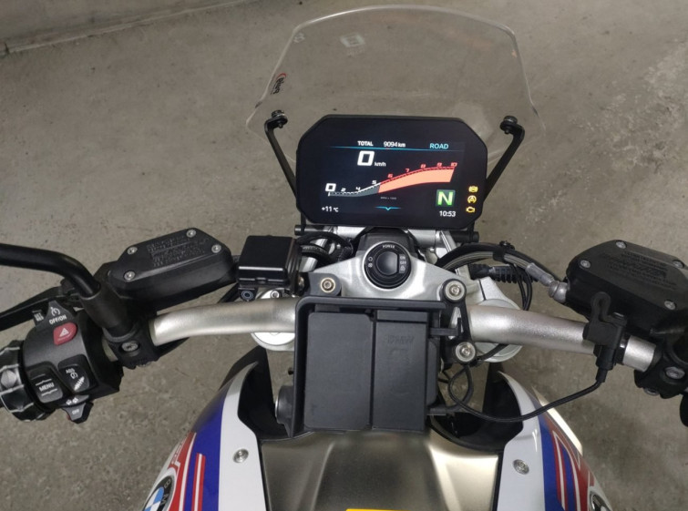 Мотоцикл BMW R1250R з пробігом 9095 km