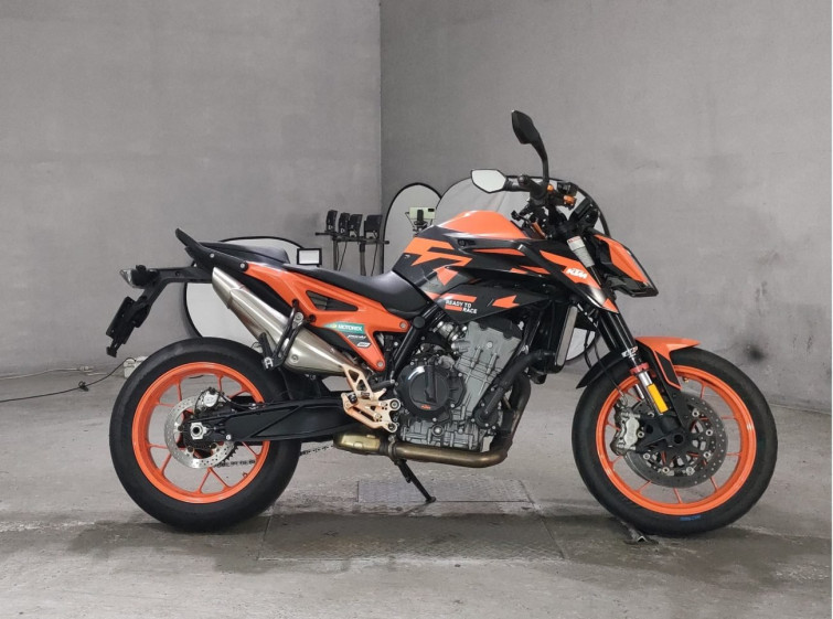 Мотоцикл KTM 890 DUKE с пробегом 13695 km