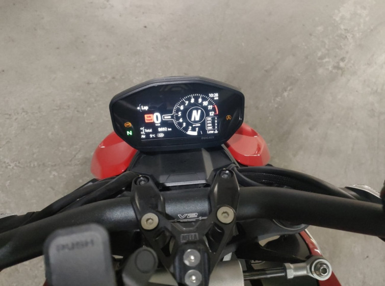 Мотоцикл Ducati STREETFIGHTER V2 з пробігом 9692 km
