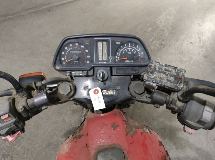 Мотоцикл Kawasaki Z400GP з пробігом 72227 km