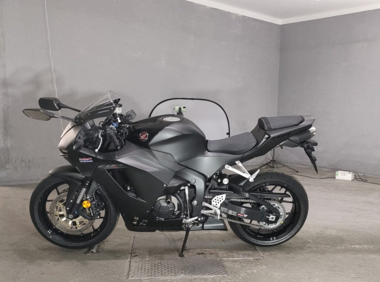 Мотоцикл Honda CBR600RR с пробегом 594 km
