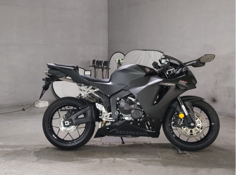 Мотоцикл Honda CBR600RR с пробегом 594 km