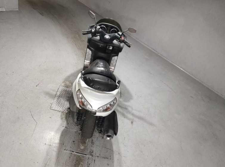 Мотоцикл Yamaha GRAND MAJESTY400