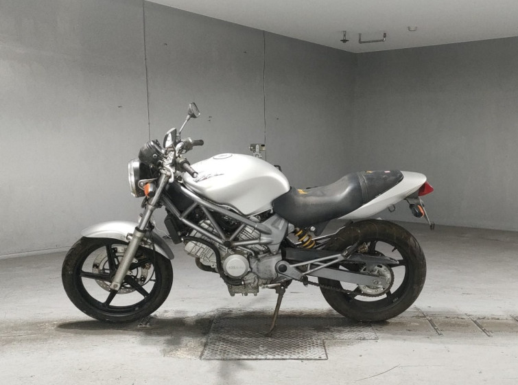 Мотоцикл Honda VTR250 с пробегом 29080 km