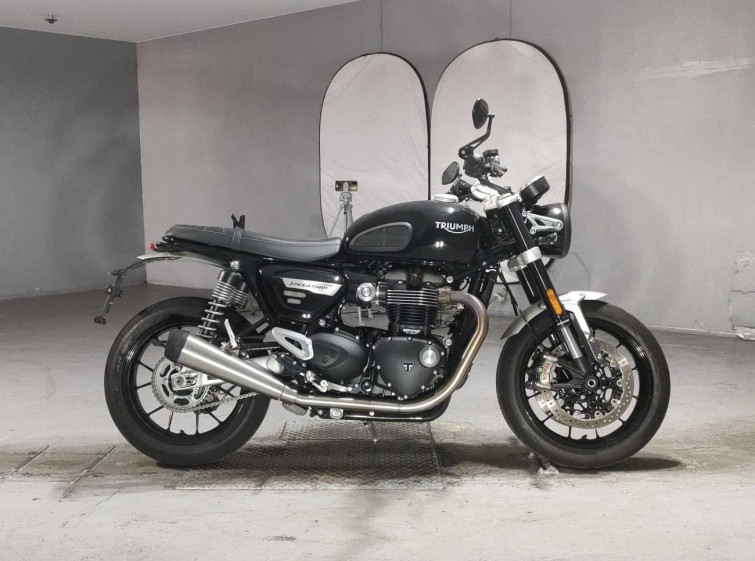 Мотоцикл Triumph SPEED TWIN з пробігом 1524 km