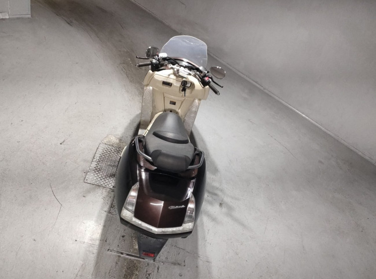 Мотоцикл Yamaha MAXAM250 з пробігом 4045 km