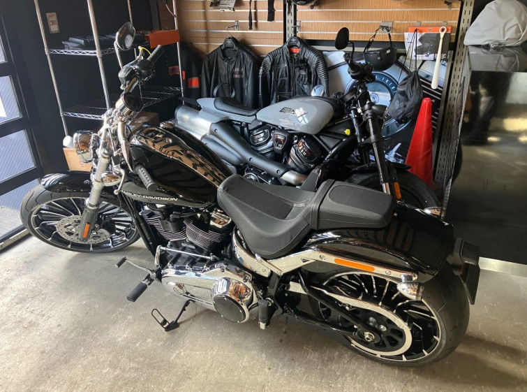 Мотоцикл HD FXBR1920