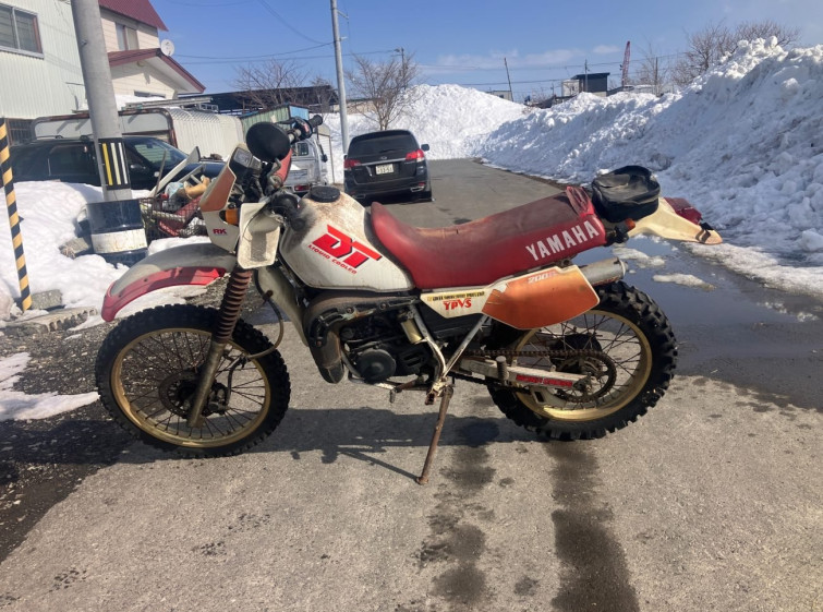 Мотоцикл Yamaha DT200R