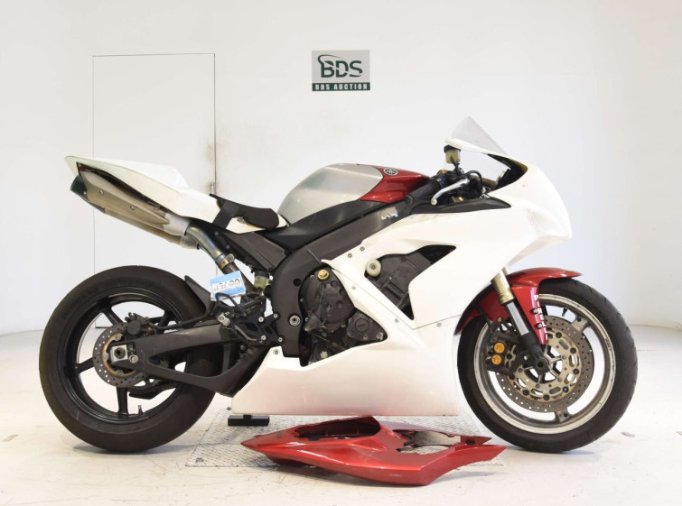 Мотоцикл Yamaha YZF-R1