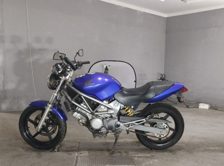 Мотоцикл Honda VTR250 с пробегом 38549 km