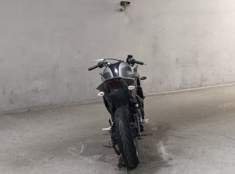 Мотоцикл Yamaha YZF-R25