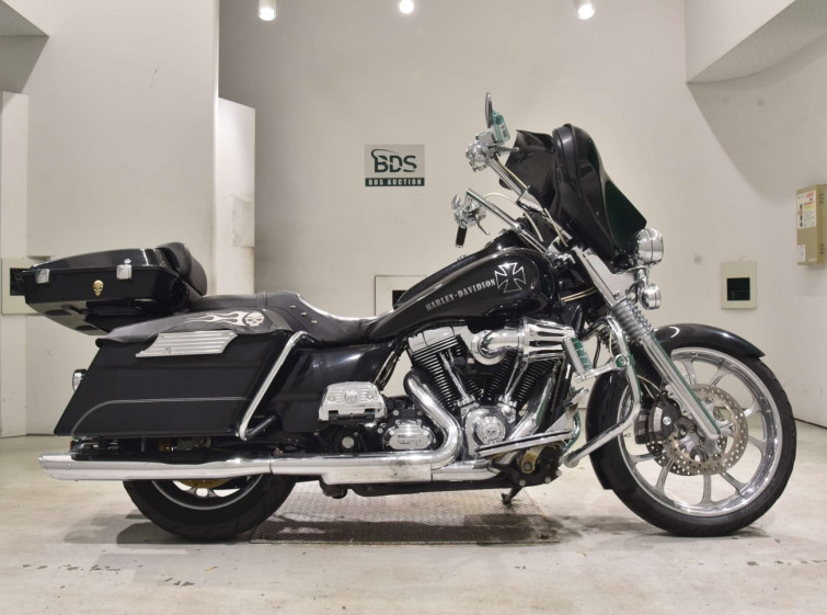 Мотоцикл HD ROAD KING FLHR1580 с пробегом 17451 km