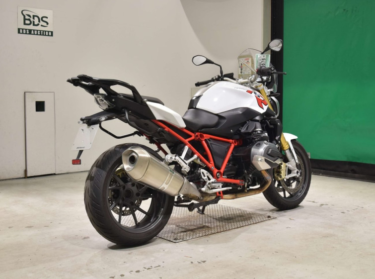 Мотоцикл BMW R1200R с пробегом 28858 km