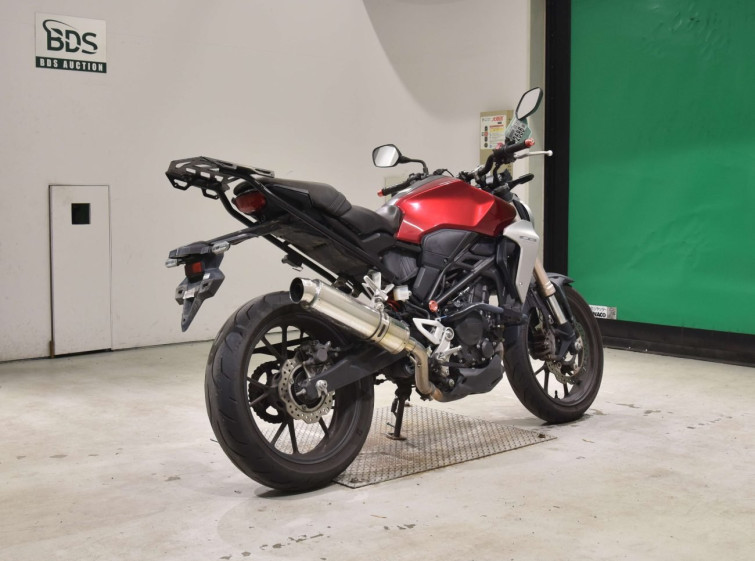 Мотоцикл Honda CB250R с пробегом 16707 km