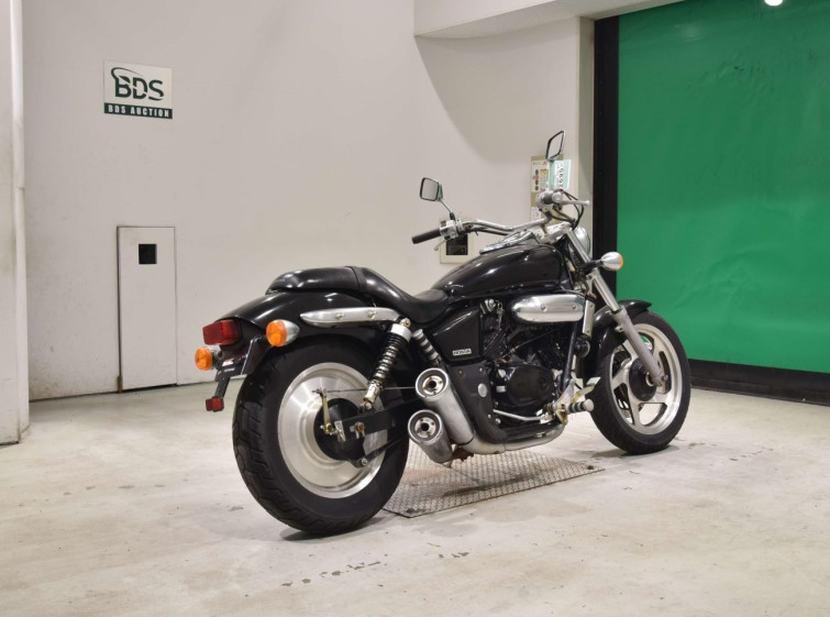 Мотоцикл Honda MAGNA250 з пробігом 17853 km