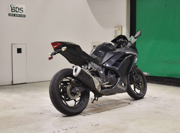 Мотоцикл Kawasaki NINJA250 з пробігом 28230 km