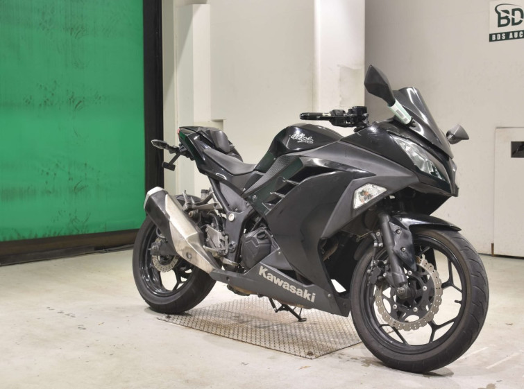 Мотоцикл Kawasaki NINJA250 з пробігом 28230 km