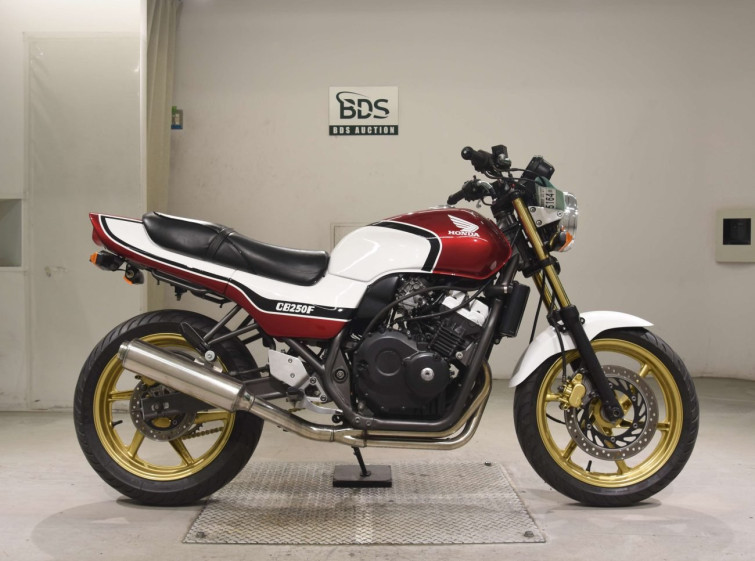 Мотоцикл Honda JADE CB250 з пробігом 21244 km