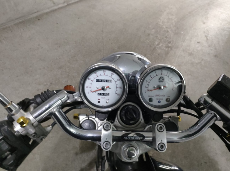 Мотоцикл Yamaha SR400 з пробігом 5259 km