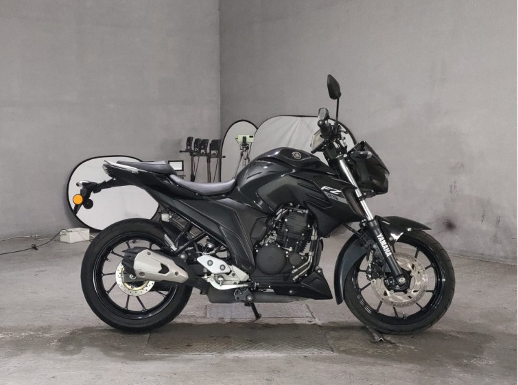 Мотоцикл Yamaha FZ25 с пробегом 16413 km