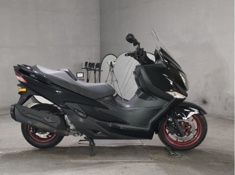 Мотоцикл Suzuki BURGMAN400 з пробігом 66513 km