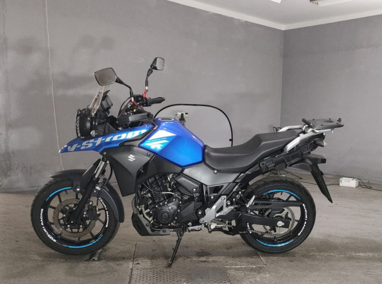 Мотоцикл Suzuki V-STROM DL250 с пробегом 15915 km
